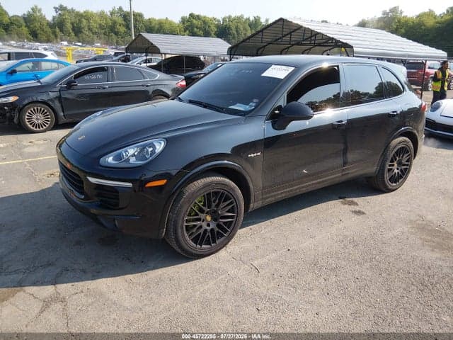 2017 PORSCHE CAYENNE E-HYBRID S PLATINUM EDITION 2