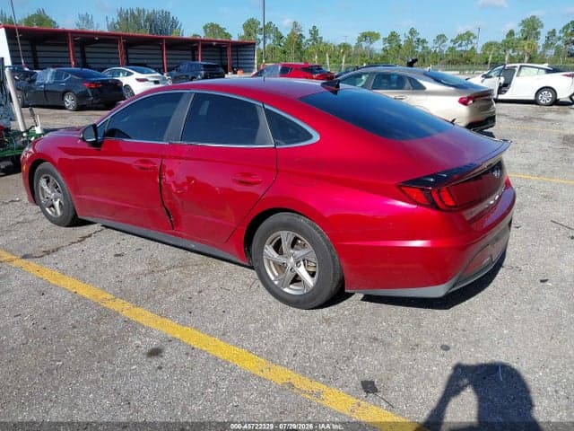 2023 HYUNDAI SONATA SE 3
