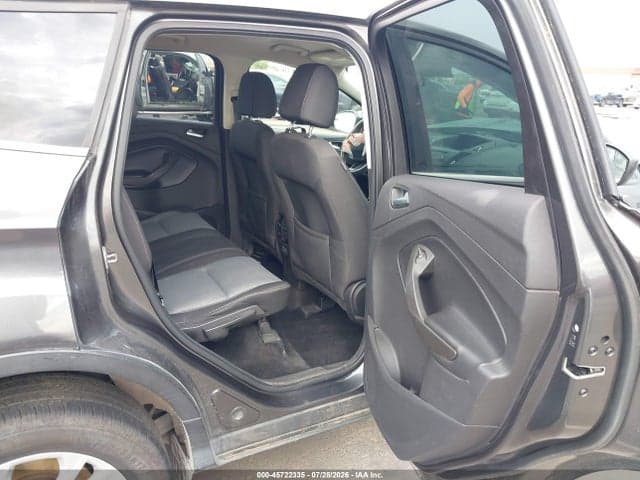 2017 FORD ESCAPE SE 8