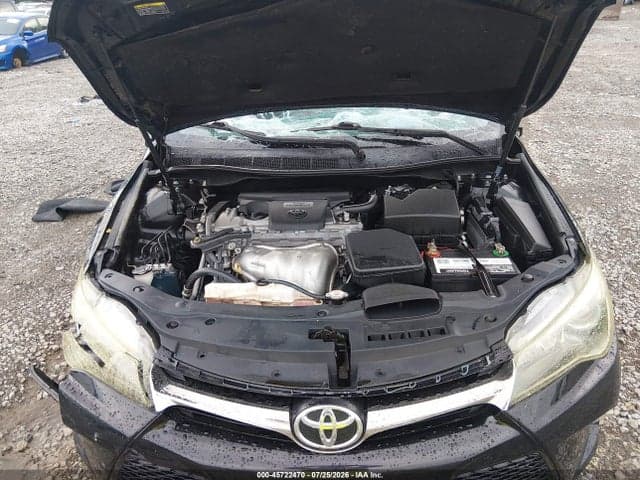 2017 TOYOTA CAMRY SE 10