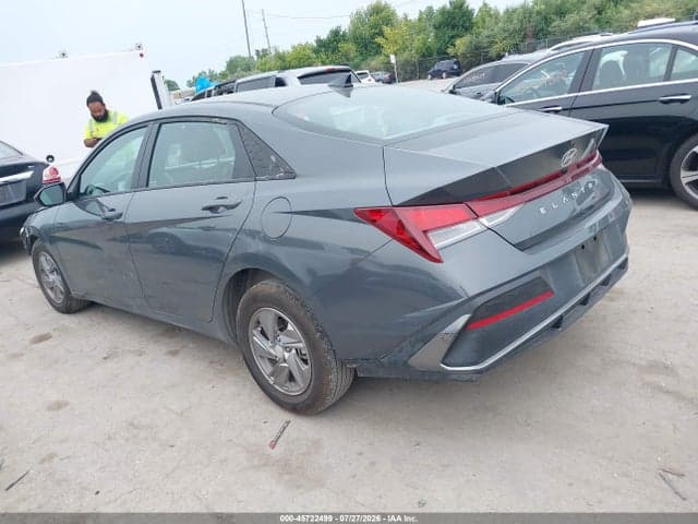 2025 HYUNDAI ELANTRA SE 3