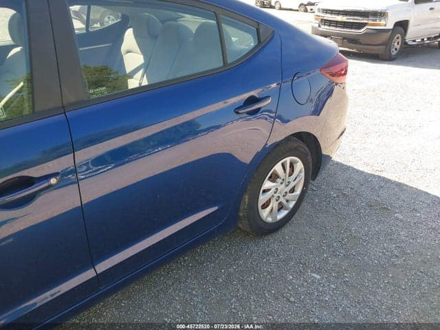 2020 HYUNDAI ELANTRA SE 12