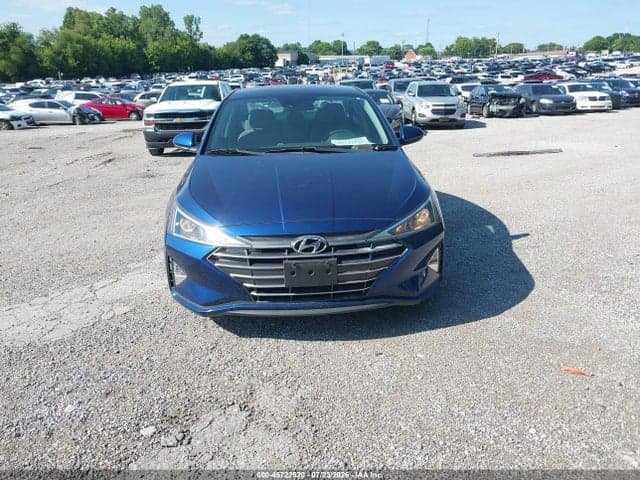 2020 HYUNDAI ELANTRA SE 13