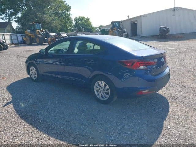 2020 HYUNDAI ELANTRA SE 3