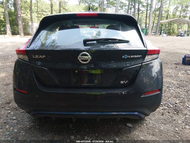 2019 NISSAN LEAF SV 16