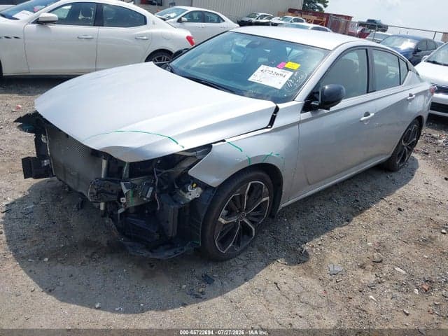 2023 NISSAN ALTIMA SR FWD 2