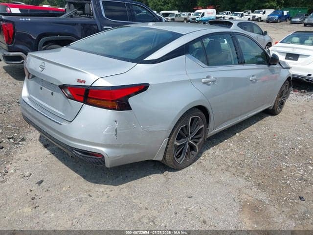 2023 NISSAN ALTIMA SR FWD 4
