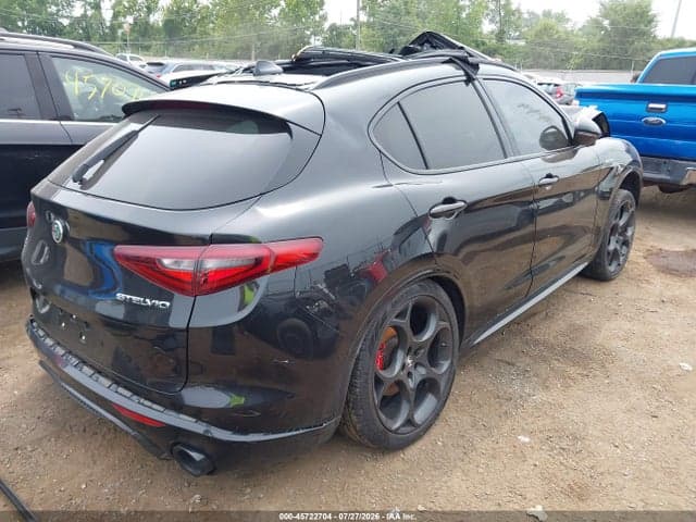 2022 ALFA ROMEO STELVIO VELOCE TI AWD 4