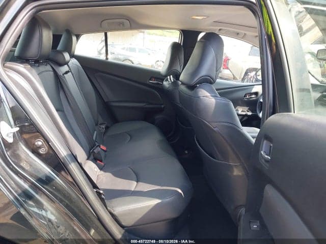 2017 TOYOTA PRIUS FOUR 8
