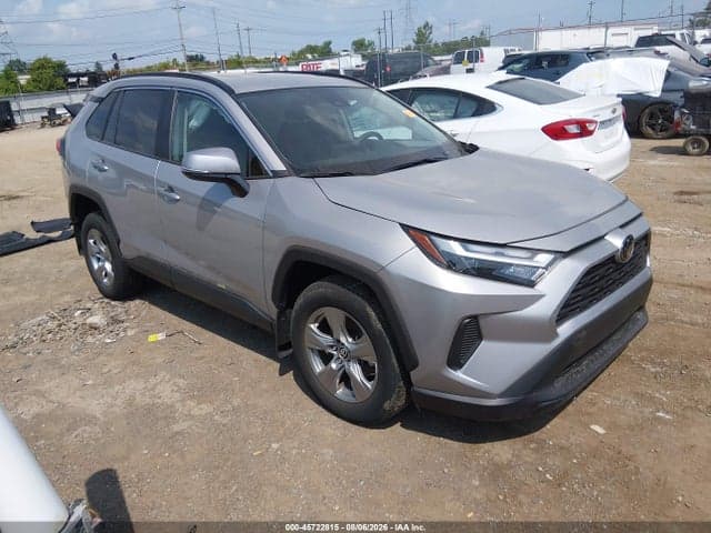2024 TOYOTA RAV4 XLE 1