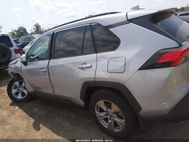 2024 TOYOTA RAV4 XLE 14