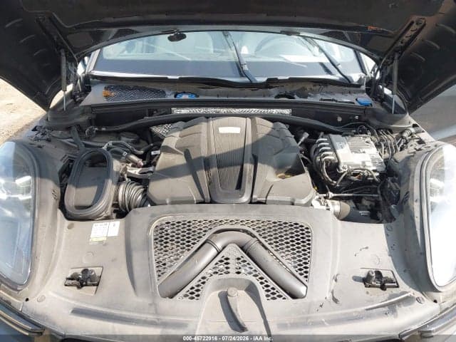 2021 PORSCHE MACAN TURBO 10