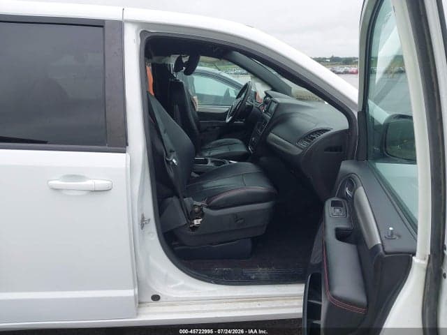 2018 DODGE GRAND CARAVAN GT 5