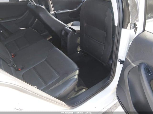 2017 VOLKSWAGEN JETTA 1.4T SE 8