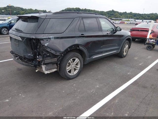 2023 FORD EXPLORER XLT 4