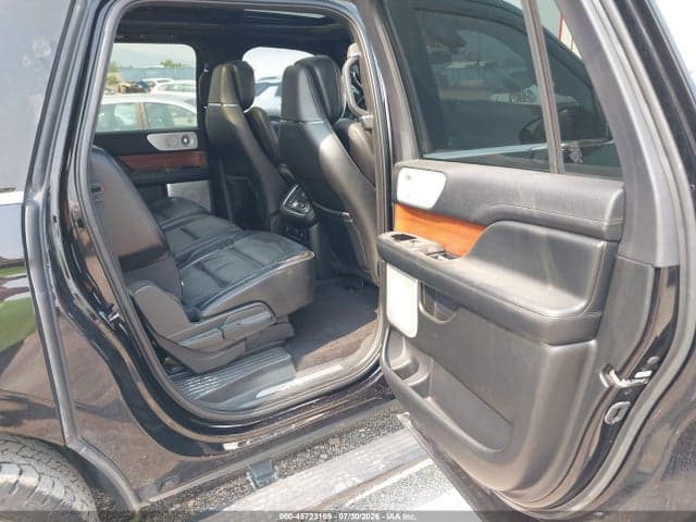 2019 LINCOLN NAVIGATOR L RESERVE 8