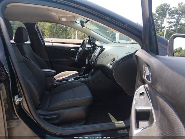 2017 CHEVROLET CRUZE LT AUTO 5