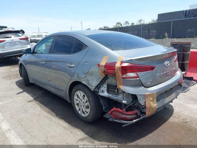 2019 HYUNDAI ELANTRA SE 3