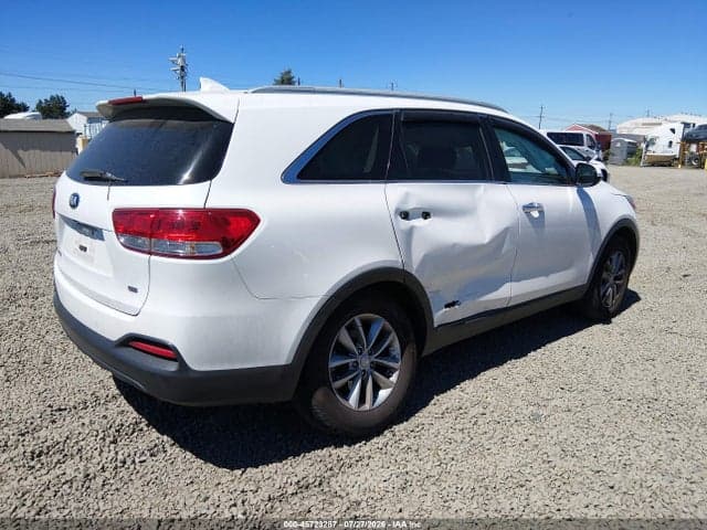 2018 KIA SORENTO 2.4L LX 4