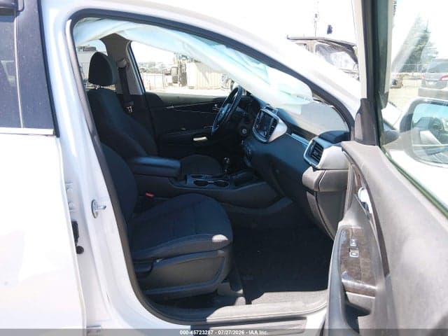 2018 KIA SORENTO 2.4L LX 5