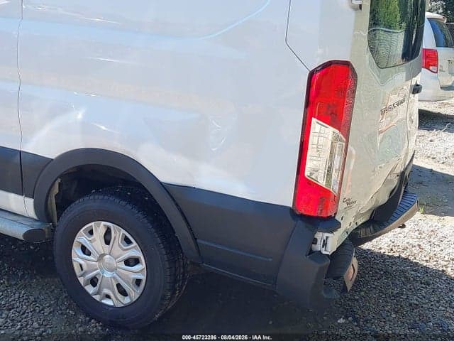2022 FORD TRANSIT-250 18