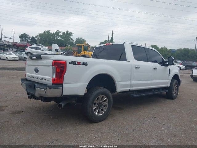 2017 FORD F-250 XLT 4