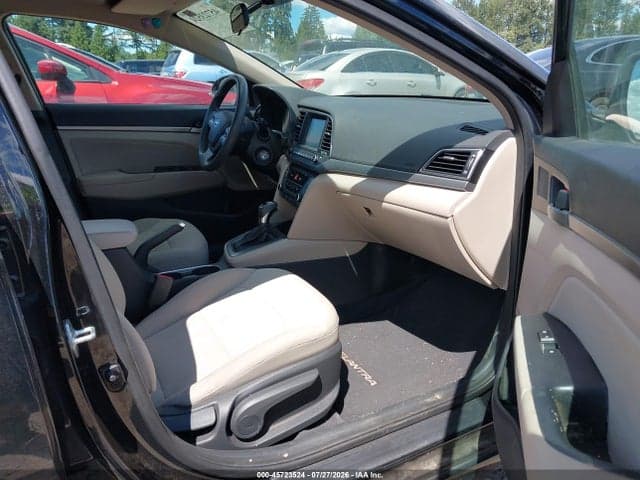 2017 HYUNDAI ELANTRA SE 5