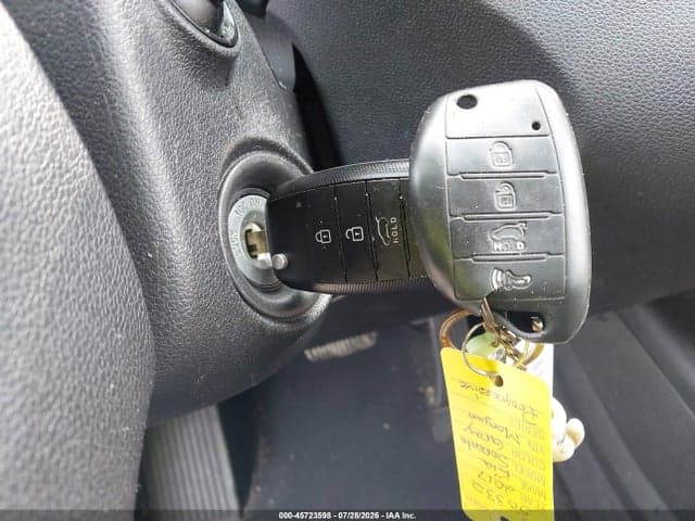 2017 KIA SORENTO 2.4L L 11