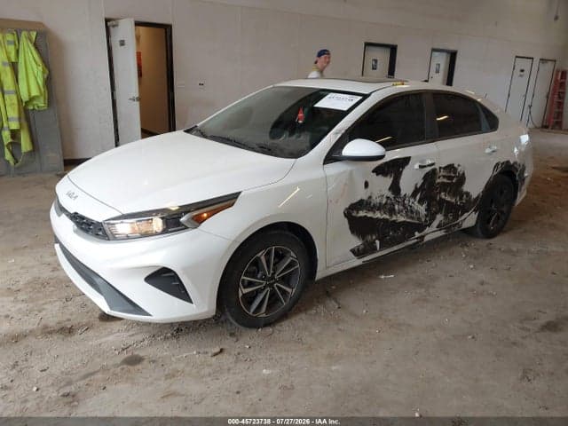2023 KIA FORTE LXS 2