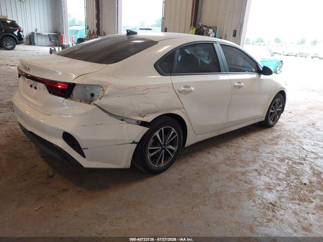 2023 KIA FORTE LXS 4
