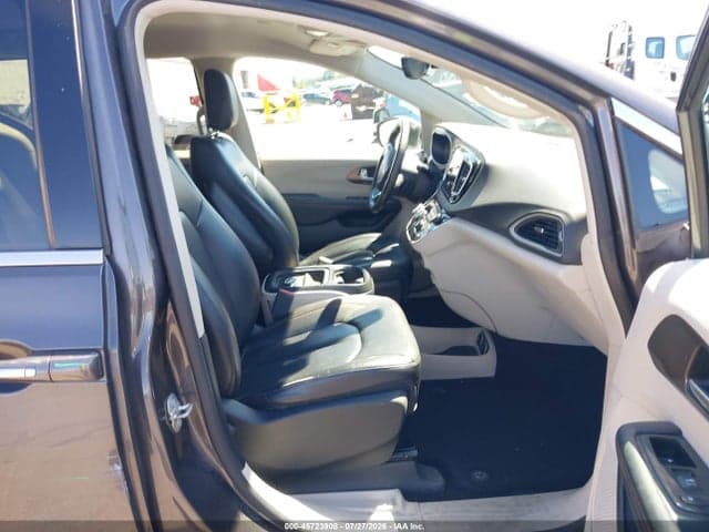 2017 CHRYSLER PACIFICA TOURING-L 5