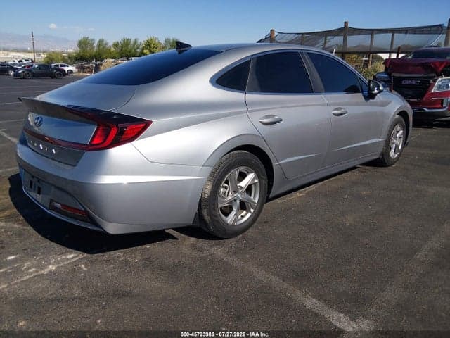 2021 HYUNDAI SONATA SE 4