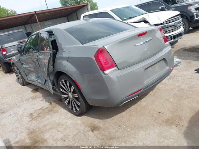 2017 CHRYSLER 300 LIMITED 3