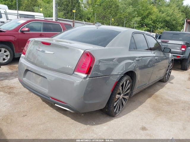 2017 CHRYSLER 300 LIMITED 4