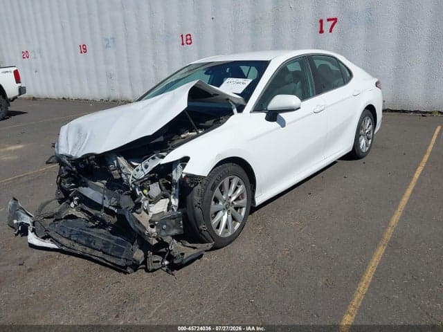 2019 TOYOTA CAMRY LE 2