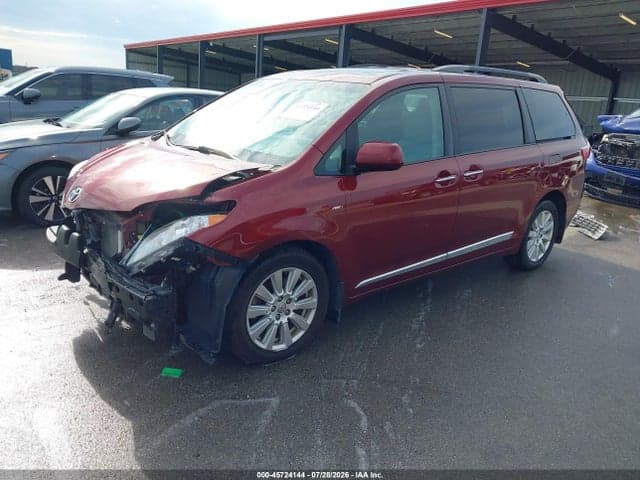 2017 TOYOTA SIENNA XLE 7 PASSENGER 2