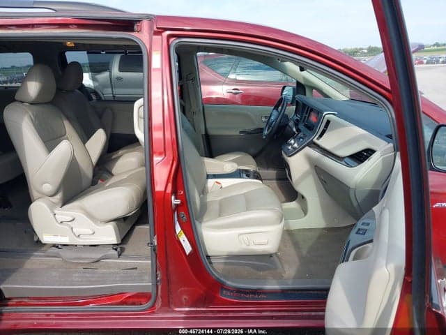 2017 TOYOTA SIENNA XLE 7 PASSENGER 5