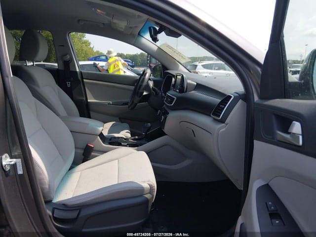 2020 HYUNDAI TUCSON VALUE 5