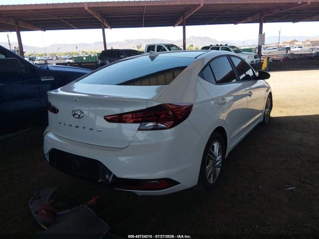 2020 HYUNDAI ELANTRA SEL 4