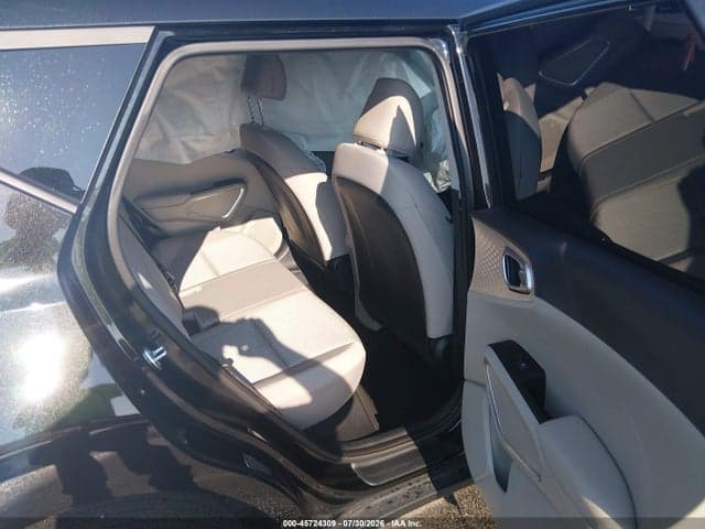 2025 KIA SOUL LX 8