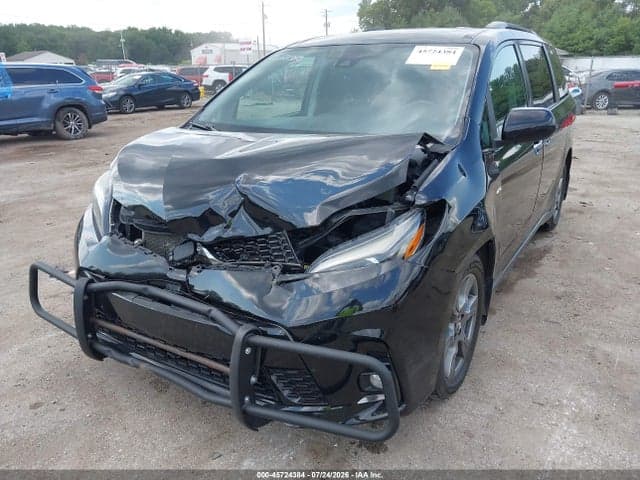 2019 TOYOTA SIENNA SE 6
