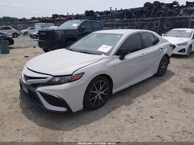 2022 TOYOTA CAMRY SE 2