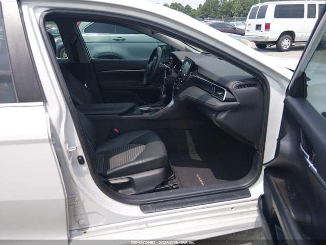 2022 TOYOTA CAMRY SE 5