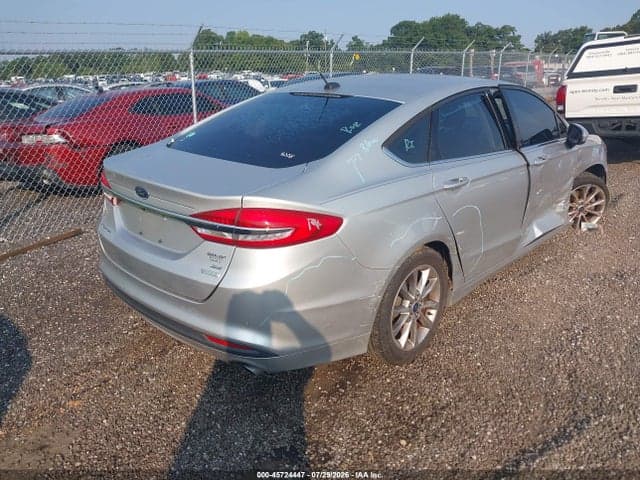 2017 FORD FUSION SE 4