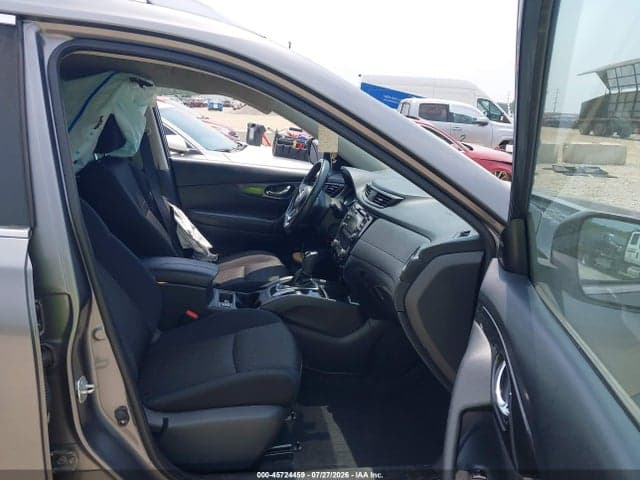 2017 NISSAN ROGUE SV 5