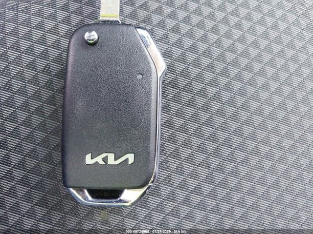 2025 KIA SOUL LX 10