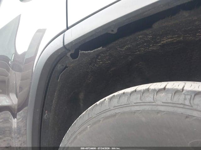 2020 JEEP GRAND CHEROKEE LAREDO E 4X4 6