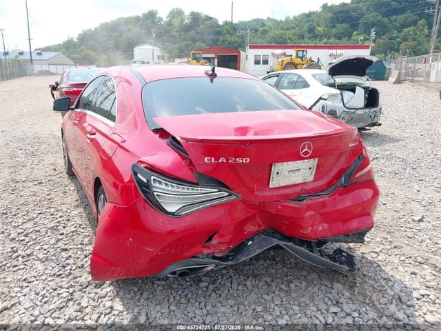 2018 MERCEDES-BENZ CLA 250 4MATIC 6