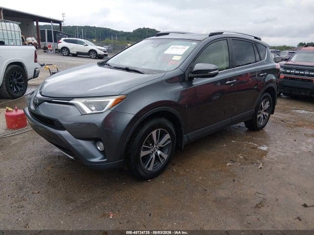 2017 TOYOTA RAV4 XLE 2
