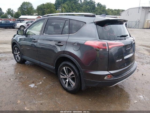 2017 TOYOTA RAV4 XLE 3